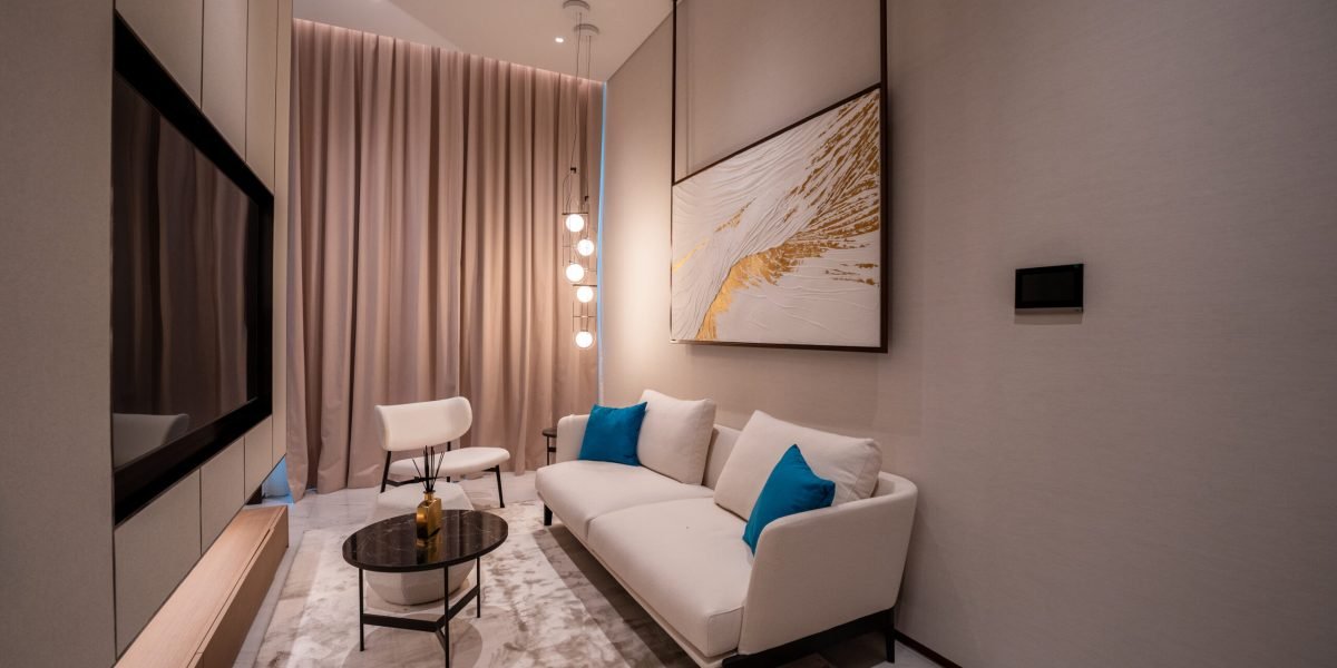 30-Master Bedroom Lounge